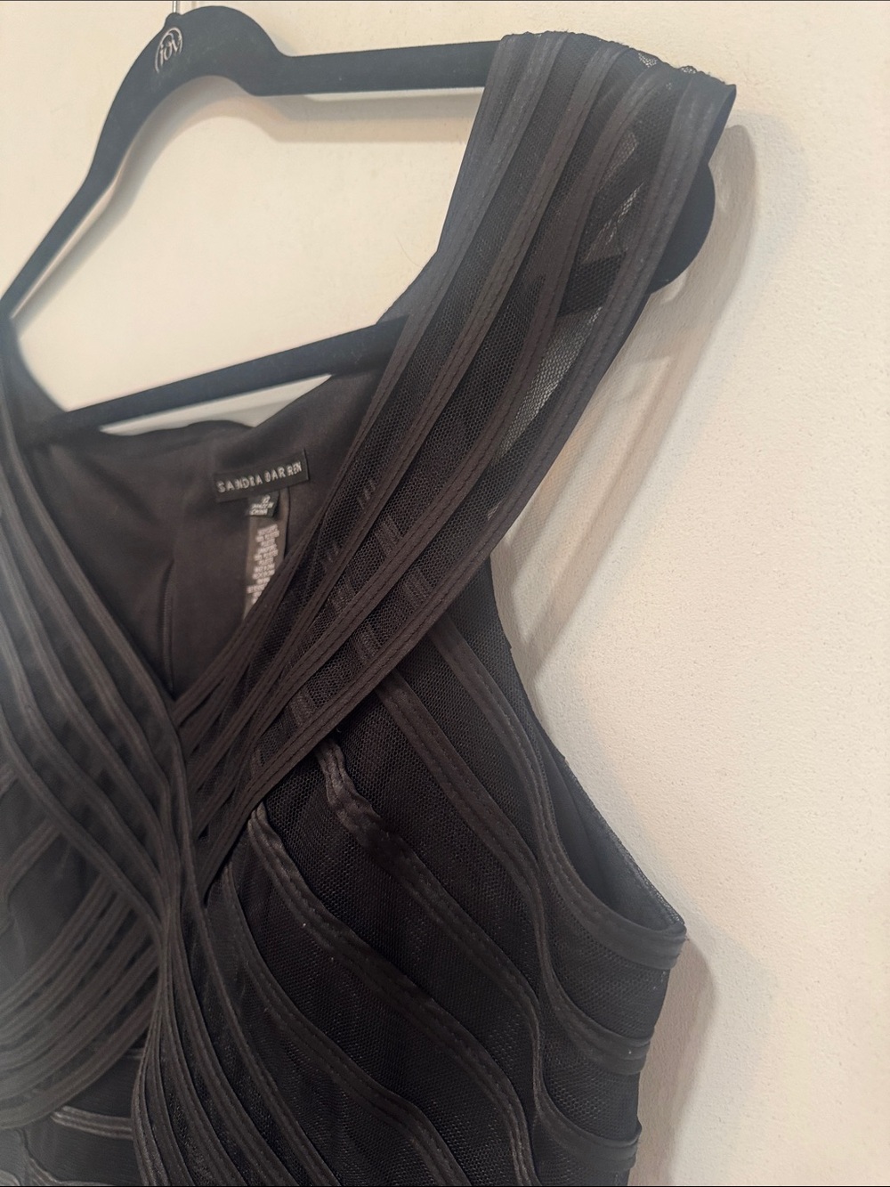 Sandra Darren Size 12 Black Dressy Detail Top - Picture 6 of 13